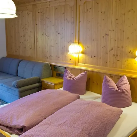 Haus Dorfplatz- Silvretta Card Premium Inklusive Galtür