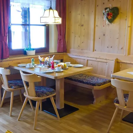 Haus Dorfplatz- Silvretta Card Premium Inklusive Galtür