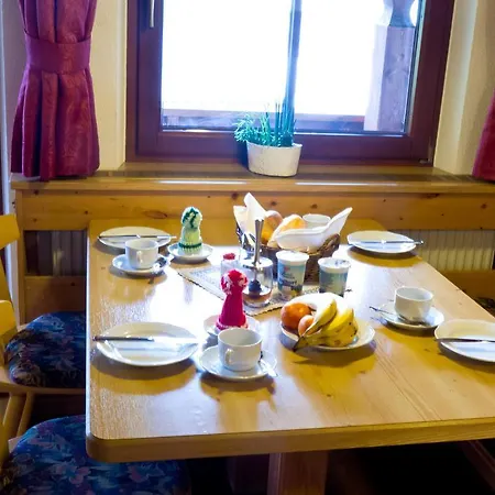 Haus Dorfplatz- Silvretta Card Premium Inklusive 3* Galtür