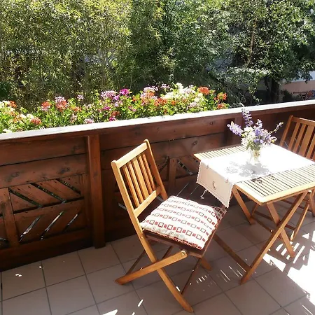 Guest house Haus Dorfplatz Galtuer