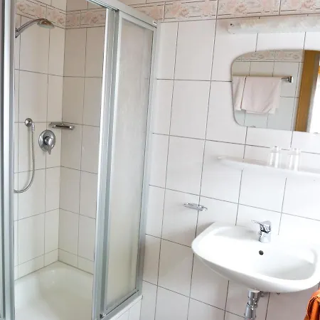 Haus Dorfplatz Guest house
