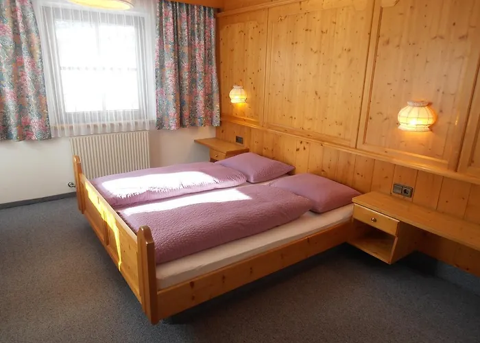 בית הארחה Haus Dorfplatz- Silvretta Card Premium Inklusive 3*