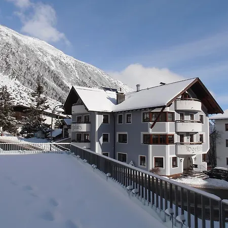 Haus Dorfplatz *