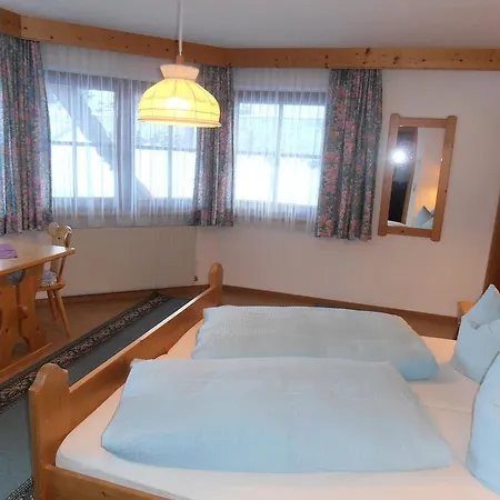 Konukevi Haus Dorfplatz- Silvretta Card Premium Inklusive Galtür