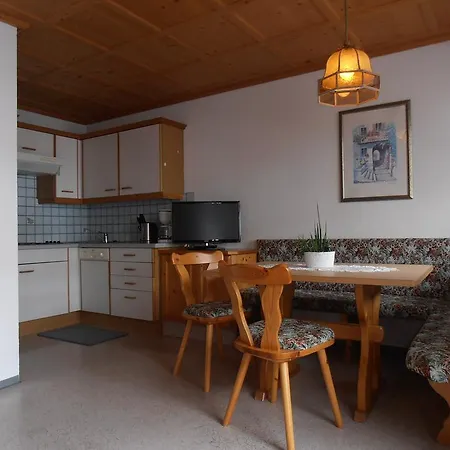 Haus Dorfplatz- Silvretta Card Premium Inklusive Konukevi Galtür