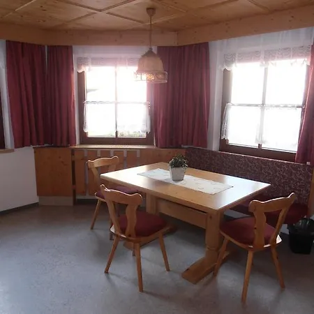 Haus Dorfplatz- Silvretta Card Premium Inklusive Galtür